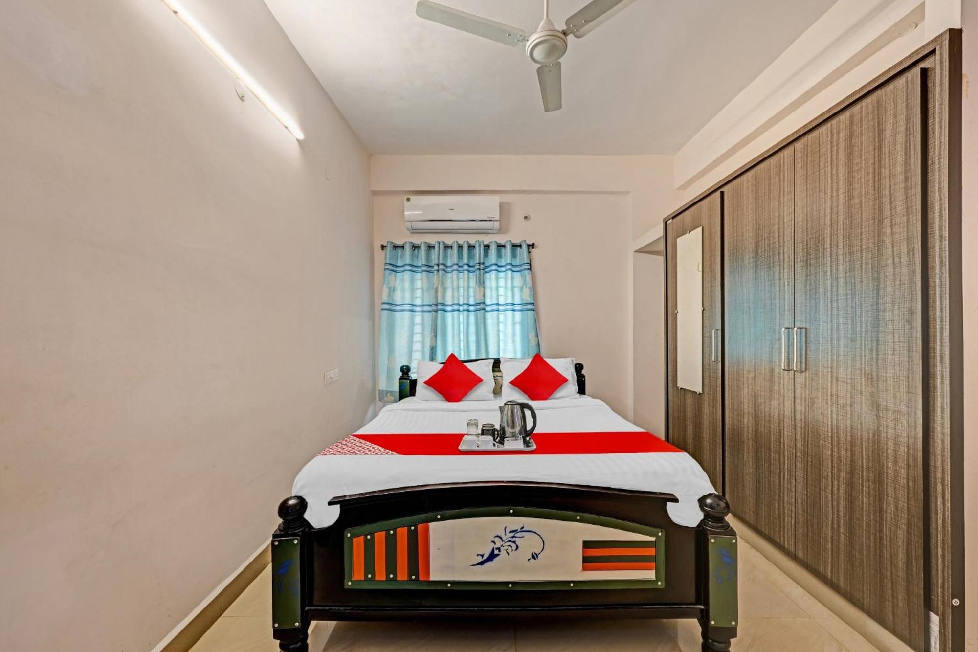 Hotel O Coastal Inn Luxury Service Apartments Kākināda Exteriör bild