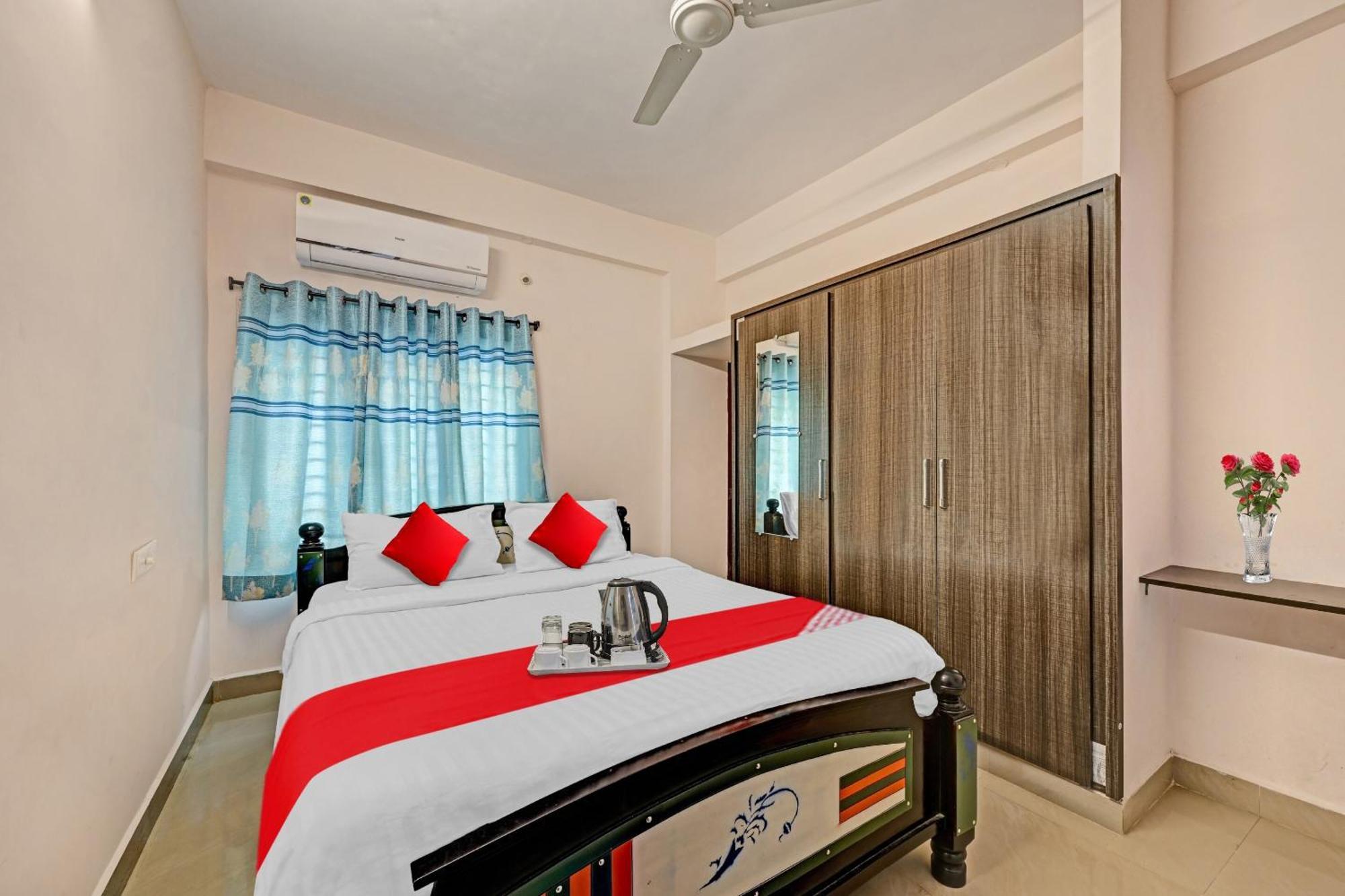 Hotel O Coastal Inn Luxury Service Apartments Kākināda Exteriör bild