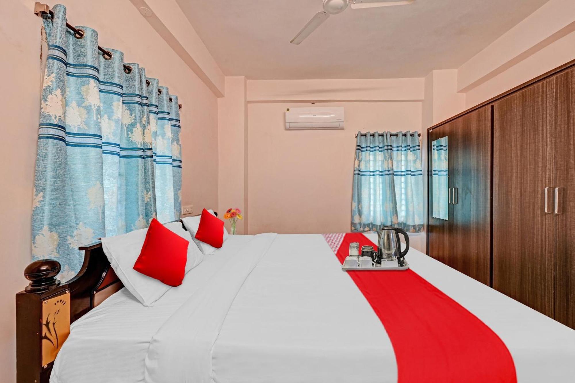 Hotel O Coastal Inn Luxury Service Apartments Kākināda Exteriör bild