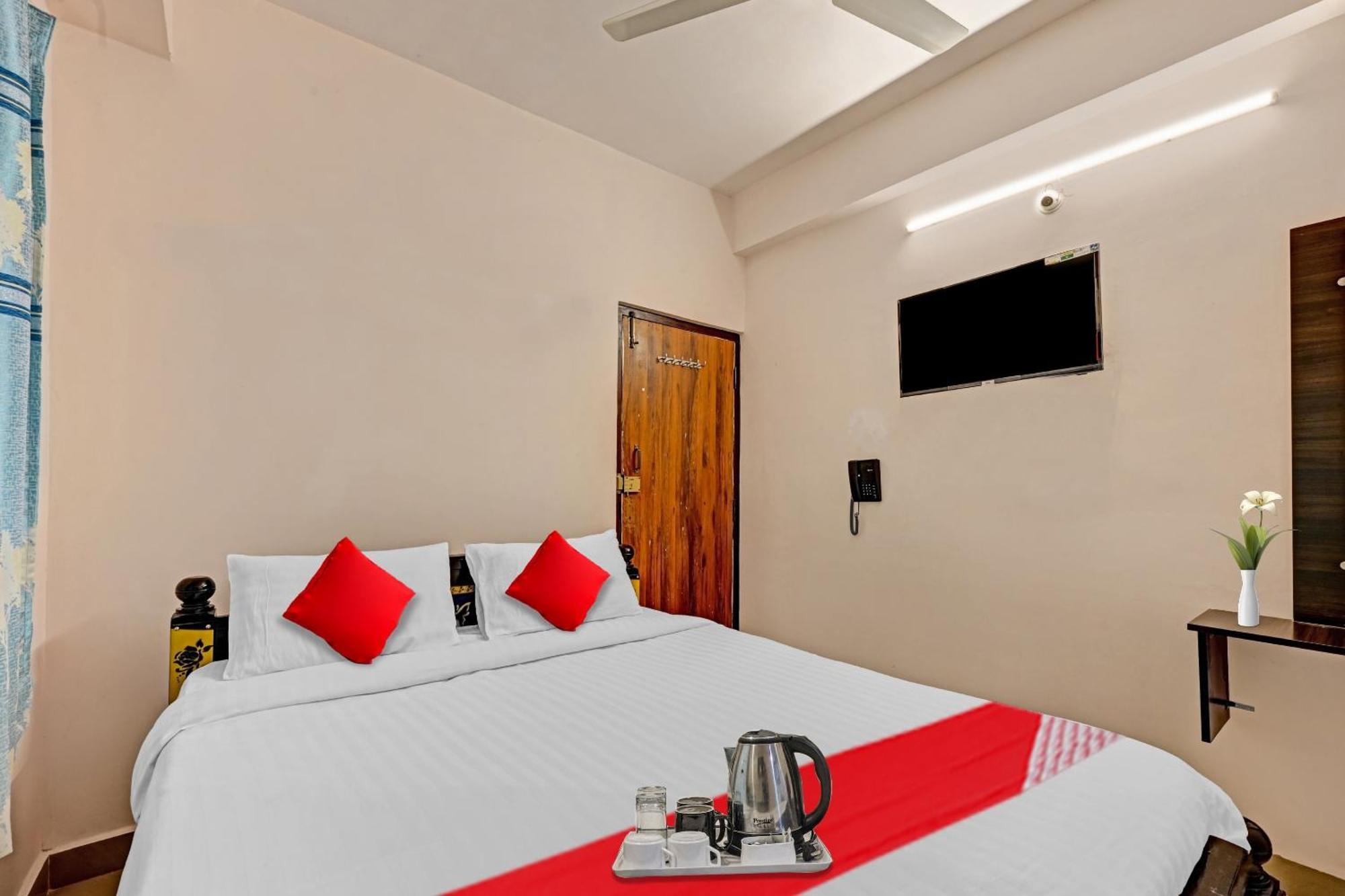 Hotel O Coastal Inn Luxury Service Apartments Kākināda Exteriör bild